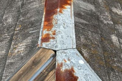棟板金の剥がれ、浮きなど