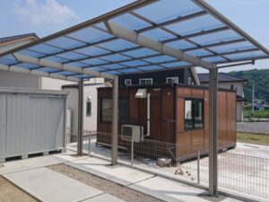 カーポート屋根の種類は?台風対策と併せてご紹介!