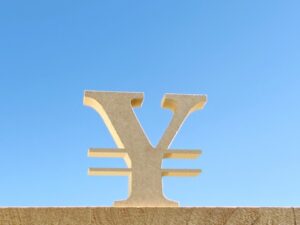 その屋根工事長期的に見て得ですか?