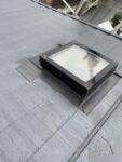 大阪府寝屋川市にて天窓からの雨漏り修理〈横暖ルーフでカバー工法〉