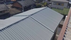 倉庫屋根修理 新屋根