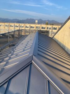 葺き替え工事 ガルバリウム鋼板新設