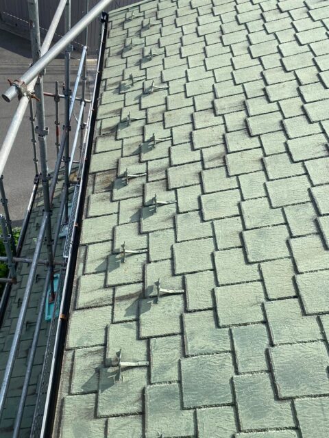 さいたま市大宮区にて屋根修理〈カラーベストからスーパーガルテクトへのカバー工法〉 施工前