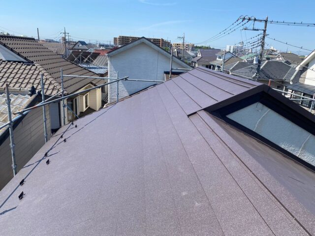 さいたま市大宮区にて屋根修理〈カラーベストからスーパーガルテクトへのカバー工法〉 施工後