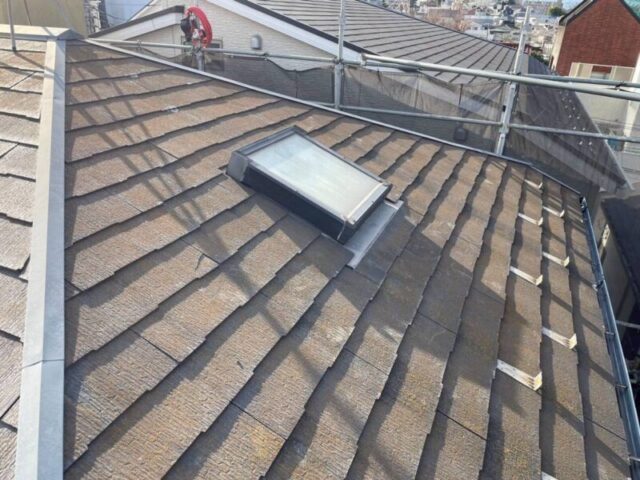 横浜市鶴見区にて屋根修理〈築10年戸建てのカバー工法〉 施工前