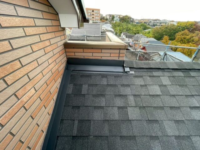 相模原市にて屋根修理〈パミール屋根からリッジウェイへのカバー工法〉 施工後