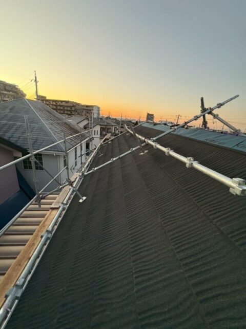 刈谷市にて屋根修理・カバー工法〈屋根材T・ルーフの施工〉 施工後