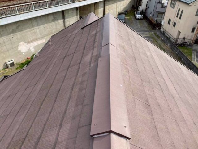 川崎市にて屋根修理〈訪問業者からの声かけ・貫板交換工事〉 施工前