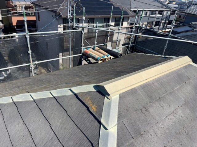 さいたま市西区にて屋根修理〈スレートからTルーフへのカバー工法〉 施工前