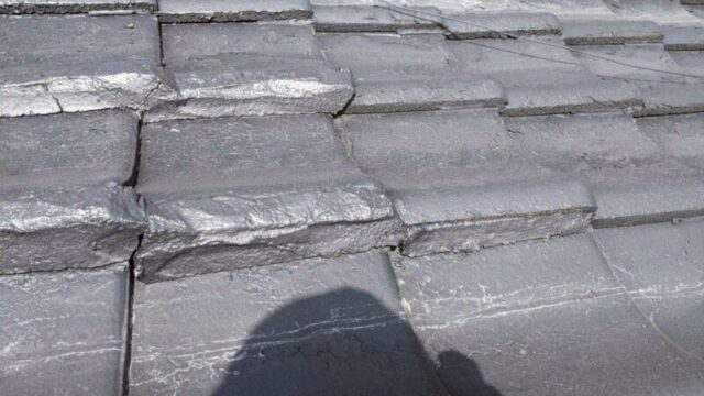 鹿児島県志布志市にて屋根修理〈築３５年瓦屋根の葺き替え・外壁塗装〉 施工前