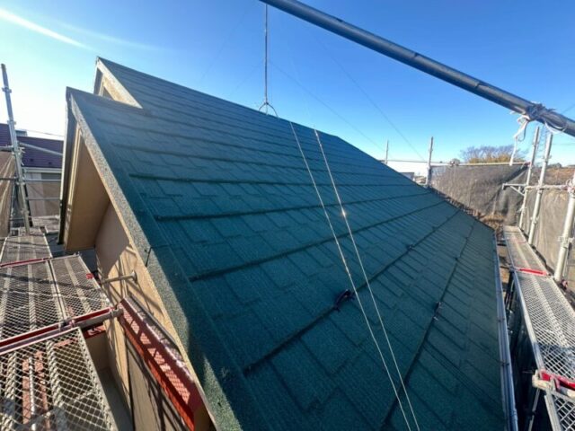 横浜市港南区にて屋根修理〈リクシルTルーフへのカバー工法〉 施工後