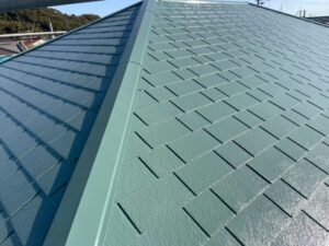 屋根材の塗装寿命はどれくらい？見た目と性能を長持ちさせるコツ