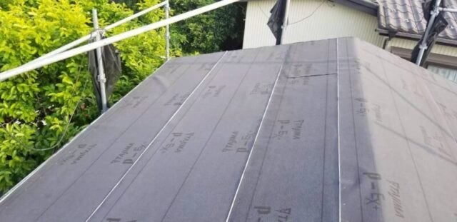 川崎市にて屋根修理〈瓦から横暖ルーフへの葺き替え工事〉 施工後