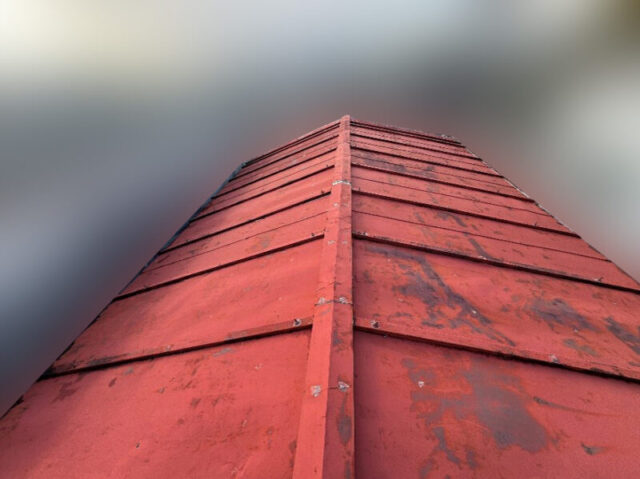 富田林市にて屋根修理〈老朽化したブリキ屋根のカバー工法〉 施工前