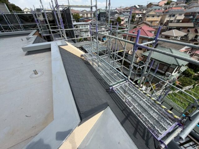 相模原市にて屋根修理〈マンション屋根の新規取り付け〉 施工後