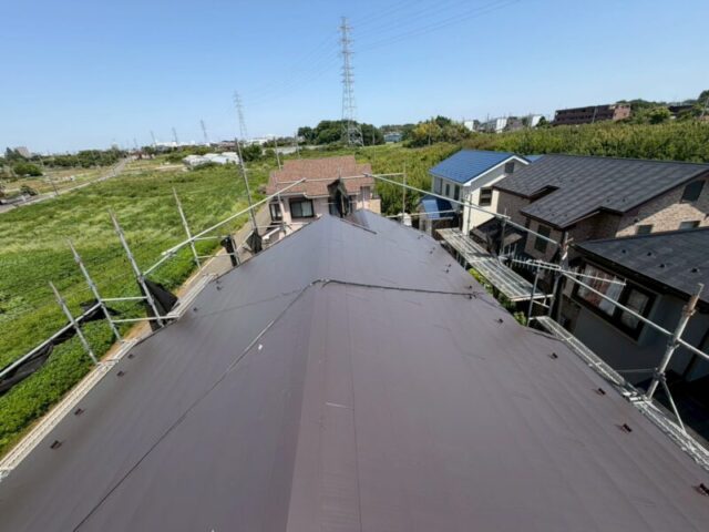 相模原市にて築２５年屋根修理〈軽量屋根材によるカバー工法〉 施工後