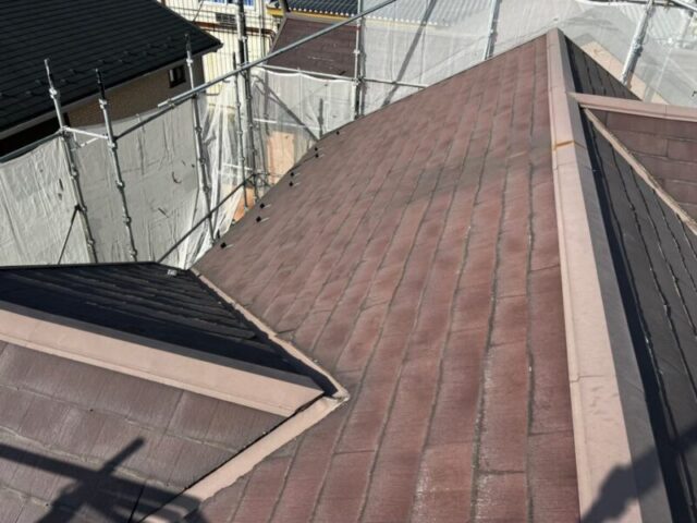 さいたま市大宮区にて雨漏り修理〈高耐久断熱屋根材でカバー工法〉 施工前
