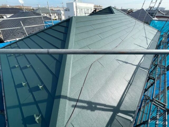 木更津市にて屋根修理〈雨漏り・ひび割れの屋根をカバー工法〉 施工後