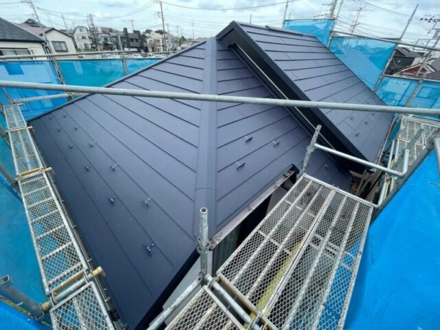 木更津市にて屋根修理〈ひび割れた屋根をスーパーガルテクトでカバー〉 施工後